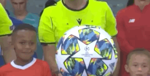 足球中超发布赛程海报，视觉效果炸裂（中超公布赛程海报，视觉冲击力爆棚）