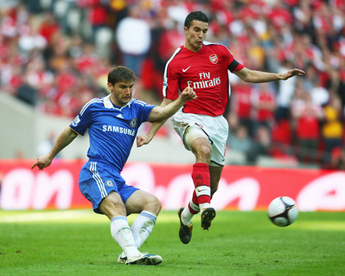 德转统计了足坛历史主帅引援花费排行，瓜迪奥拉25.1亿欧领跑，穆里尼奥19.9亿欧第二。（德转公布足坛主帅引援花费历史榜：瓜迪奥拉25.1亿欧居首，穆里尼奥19.9亿欧次席）