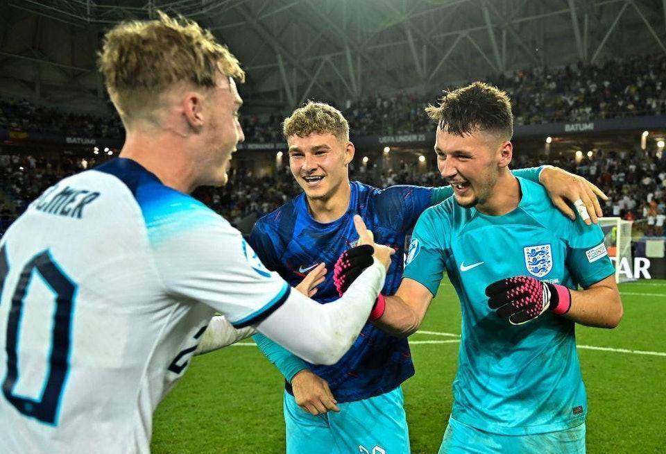 巴萨新诺坎普首秀大名单：拉菲尼亚、加西亚回归，拉师傅缺席（巴萨公布新诺坎普首秀名单：拉菲尼亚、加西亚归队，拉师傅缺席）