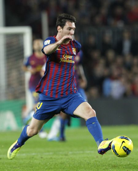 尤文本赛季税前年薪前20：弗拉霍维奇2220万第1，戴维1110万