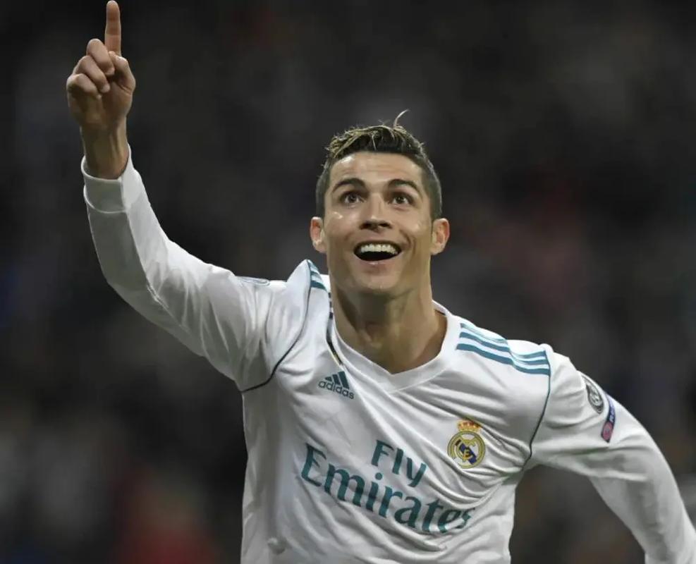 奥纳纳鼓励国家队：足球在喀麦隆是信仰，你们不是为自己奔跑（奥纳纳寄语国家队：足球是喀麦隆的信仰，奔跑不只为自己）