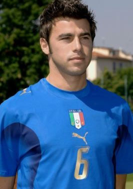 热刺本赛季英超前16轮仅积22分，创队史近17年同期最低（热刺英超本赛季前16轮仅22分，创近17年同期新低）