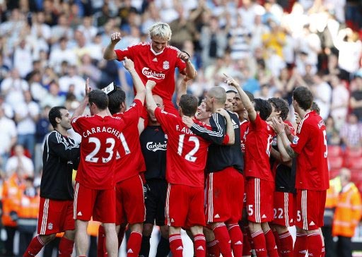 乔治娜：等C罗求婚等了十年，这枚订婚戒指是最起码的礼物（乔治娜直言：等C罗求婚整整十年，这枚订婚戒指不过是最基本的诚意）