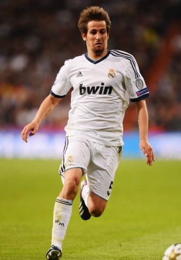 曼城有望大胜桑德兰，展现沉稳防守，争夺英超积分榜席位。